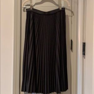 White House Black Market Mid-Length Pleated Skirt